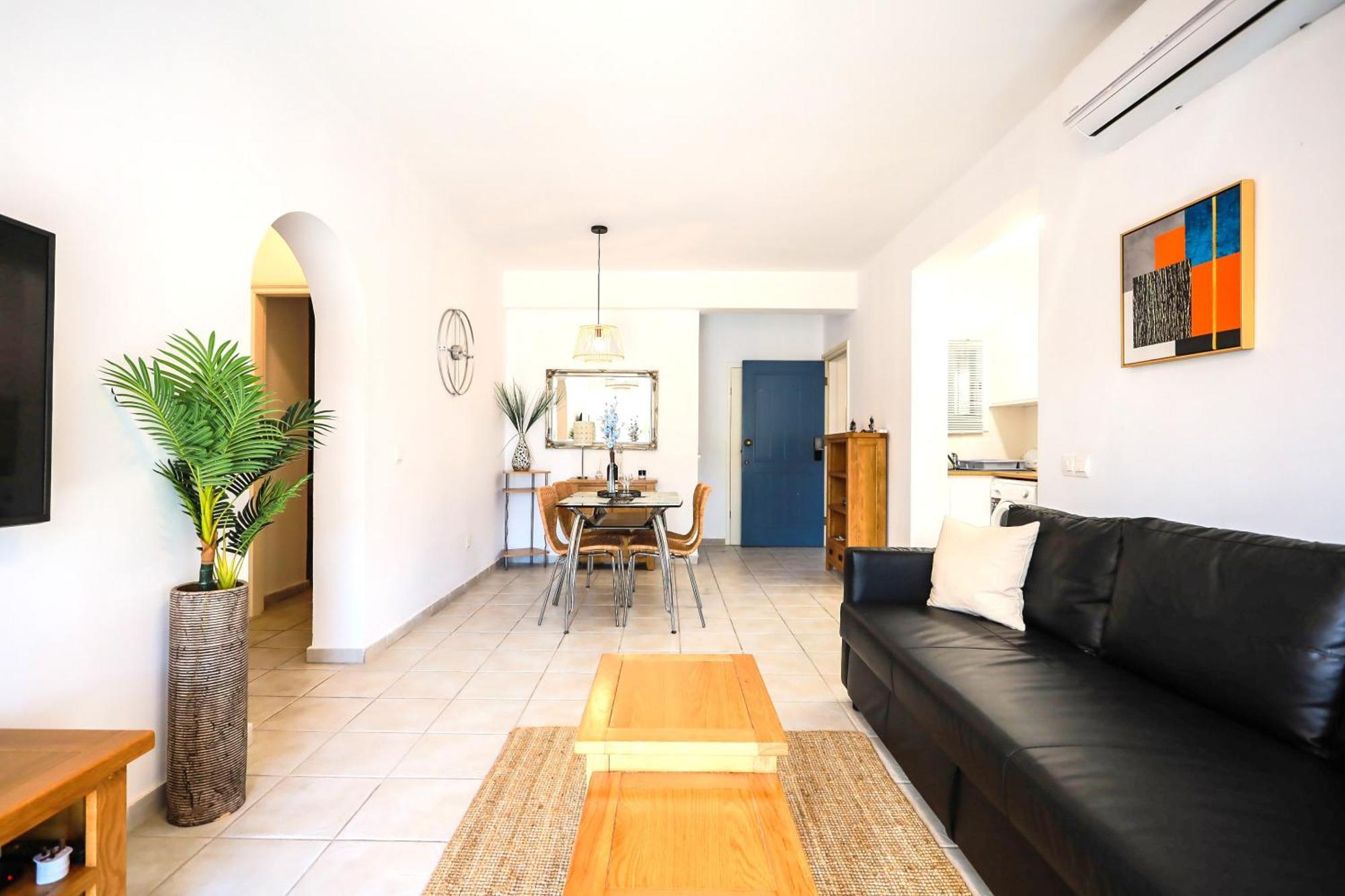 H&O Limnaria Elegance Pool View Apartment Paphos Exterior foto